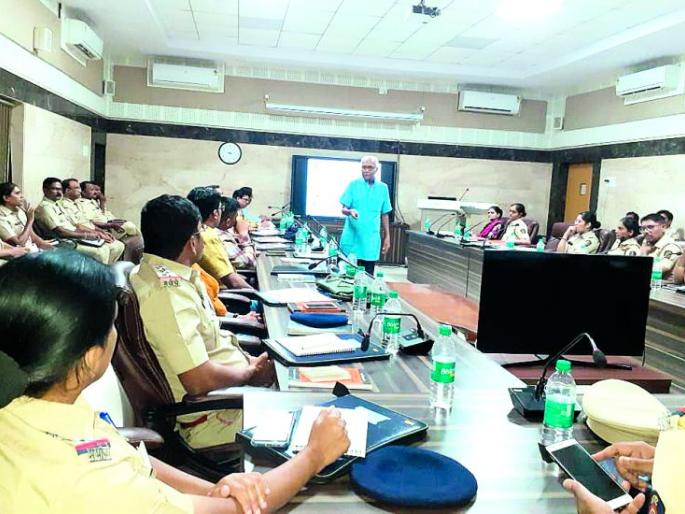 Training workshop for effective enforcement of wildlife law | वन्यजीव कायद्याच्या प्रभावी अंमलबजावणीसाठी प्रशिक्षण कार्यशाळा Training workshop for effective enforcement of wildlife law | वन्यजीव कायद्याच्या प्रभावी अंमलबजावणीसाठी प्रशिक्षण कार्यशाळा