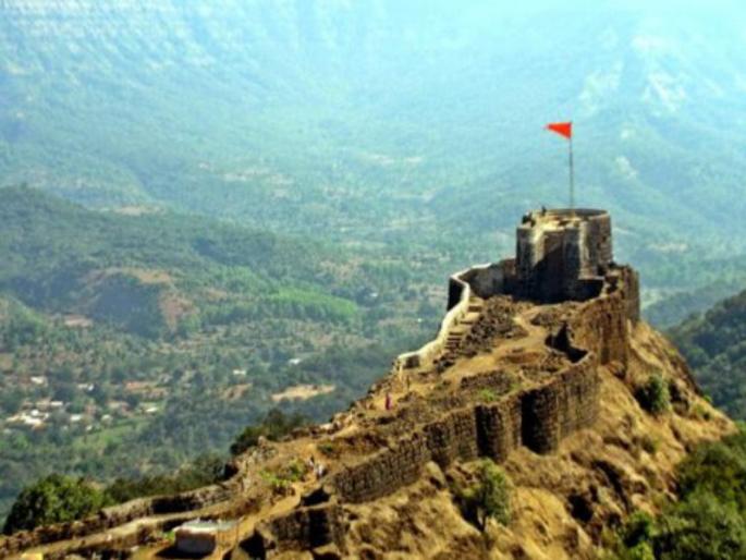 For repair of the fort on front fort lover : shramik Gojamgunde | किल्ल्यांच्या दुरूस्तीसाठी गडप्रेमींनी पुढे यावे : श्रमिक गोजमगुंडे For repair of the fort on front fort lover : shramik Gojamgunde | किल्ल्यांच्या दुरूस्तीसाठी गडप्रेमींनी पुढे यावे : श्रमिक गोजमगुंडे