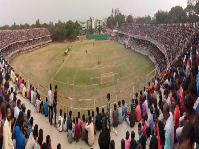 Kolhapur football matches PTM-Shivaji’ high voltage fight, huge crowd of spectators | Kolhapur football matches: ‘पीटीएम-शिवाजी’ हाय व्होल्टेज लढत, फुटबॉलप्रेमींची तुडूंब गर्दी Kolhapur football matches PTM-Shivaji’ high voltage fight, huge crowd of spectators | Kolhapur football matches: ‘पीटीएम-शिवाजी’ हाय व्होल्टेज लढत, फुटबॉलप्रेमींची तुडूंब गर्दी