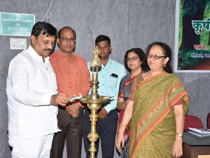 Information about Subhash Deshmukh - Introduction of 500 Agricultural Tourism Centers in Solapur district | सोलापूर जिल्ह्यात ५०० कृषी पर्यटन कें द्रे साकारणार- सुभाष देशमुख यांची माहिती Information about Subhash Deshmukh - Introduction of 500 Agricultural Tourism Centers in Solapur district | सोलापूर जिल्ह्यात ५०० कृषी पर्यटन कें द्रे साकारणार- सुभाष देशमुख यांची माहिती