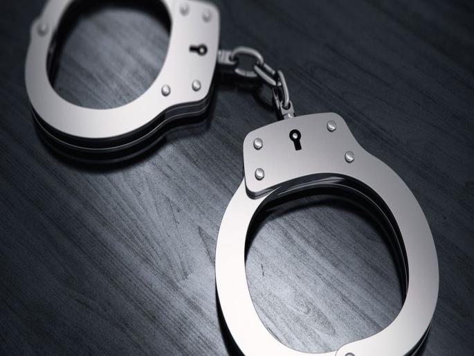 Kolkata police arrest actor-professor Sudipto Chatterjee on charges of rape | बलात्कार प्रकरणी प्रसिद्ध दिग्दर्शकाला झाली अटक, कित्येक महिन्यांपासून करत होता दुष्कर्म