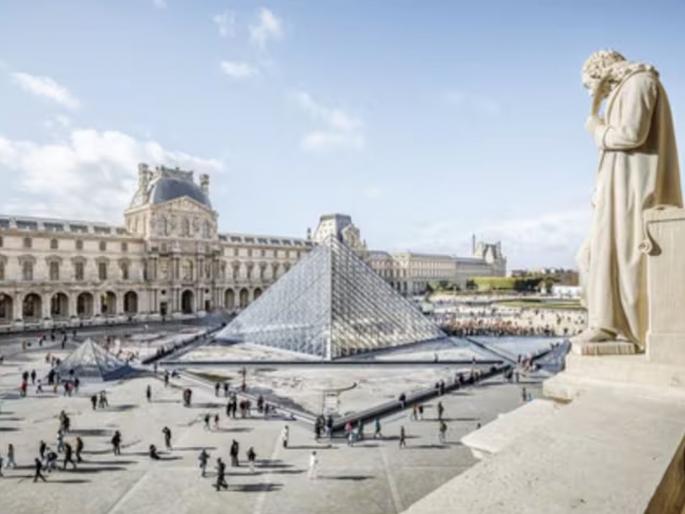 'Dhoom' style theft at Paris museum, precious gems stolen, thieves finally caught | पॅरिसमधील संग्रहालयात ‘धूम’स्टाईल चोरी, मौल्यवान रत्ने लांबवली, अखेर असे सापडले चोर   'Dhoom' style theft at Paris museum, precious gems stolen, thieves finally caught | पॅरिसमधील संग्रहालयात ‘धूम’स्टाईल चोरी, मौल्यवान रत्ने लांबवली, अखेर असे सापडले चोर