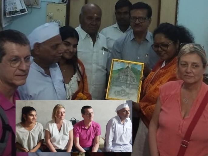 girl abandoned at the temple 21 years ago; Now she reached Parli from France to find her parents | 21 वर्षांपूर्वी मंदिरात सोडून दिले; आता जन्मदात्यांना शोधण्यासाठी फ्रान्समधून परळीत पोहचली girl abandoned at the temple 21 years ago; Now she reached Parli from France to find her parents | 21 वर्षांपूर्वी मंदिरात सोडून दिले; आता जन्मदात्यांना शोधण्यासाठी फ्रान्समधून परळीत पोहचली