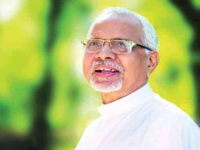 The role of the literary is not that of Hujari, but of the visionary | साहित्यिकांची भूमिका हुजऱ्याची नव्हे, द्रष्ट्याची The role of the literary is not that of Hujari, but of the visionary | साहित्यिकांची भूमिका हुजऱ्याची नव्हे, द्रष्ट्याची