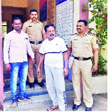 Kupwad enters Rs one crore cheating - Thaksin detained | कुपवाडमधील उद्योजकाची एक कोटीची फसवणूक- ठकसेन अटकेत Kupwad enters Rs one crore cheating - Thaksin detained | कुपवाडमधील उद्योजकाची एक कोटीची फसवणूक- ठकसेन अटकेत