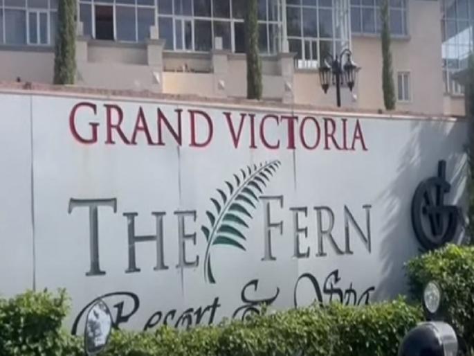 Hotel Fern in Panchgani was fined 10 lakhs by the High Court | Satara: पाचगणीतील हाॅटेल फर्नला उच्च न्यायालयाने ठोठावला दहा लाखांचा दंड Hotel Fern in Panchgani was fined 10 lakhs by the High Court | Satara: पाचगणीतील हाॅटेल फर्नला उच्च न्यायालयाने ठोठावला दहा लाखांचा दंड