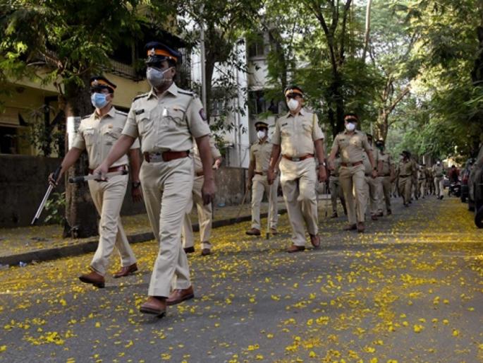 Coronavirus: 39 policemen infected with coronavirus; Two officers, including seven, were treated at home | Coronavirus: ३९ पोलिसांना कोरोनाची लागण; दोन अधिकाऱ्यांचा समावेश, सात जणांवर घरीच उपचार Coronavirus: 39 policemen infected with coronavirus; Two officers, including seven, were treated at home | Coronavirus: ३९ पोलिसांना कोरोनाची लागण; दोन अधिकाऱ्यांचा समावेश, सात जणांवर घरीच उपचार