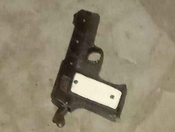 Akhtar shot dead over 'former' district chief | ‘प्रहार’च्या माजी जिल्हाध्यक्षांवर अकोटात गोळीबार