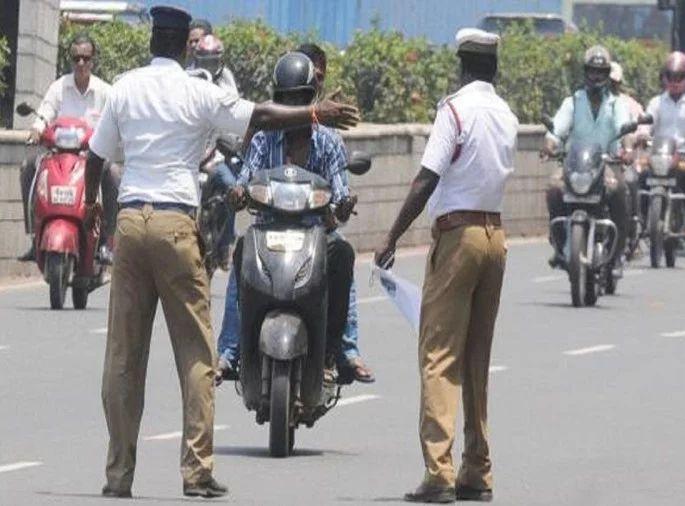 traffic police charged 23 thousands chalan on scooty; owner argue with police | नव्या नियमानुसार 23 हजारांचे चलन फाडले; स्कूटी मालकाने पोलिसांना असे काही सांगितले की....