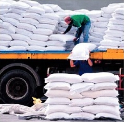 Fuel price hike hits FRP | इंधन दरवाढीचा एफआरपीला फटका Fuel price hike hits FRP | इंधन दरवाढीचा एफआरपीला फटका