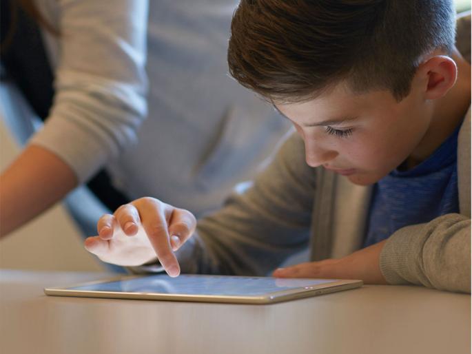 Do not interfere with the work of children after the 10th standard | दहावीनंतर मुलांच्या कामात लुडबूड करू नका