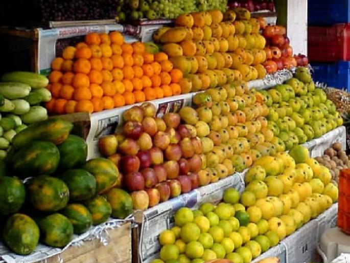 fruit sellers are angry with customers for attracting customers by telling lies In Satara | फळविक्रेत्यांचा फंडा; खोटं बोलून गंडा!, साताऱ्यात ग्राहकांमधून संताप fruit sellers are angry with customers for attracting customers by telling lies In Satara | फळविक्रेत्यांचा फंडा; खोटं बोलून गंडा!, साताऱ्यात ग्राहकांमधून संताप