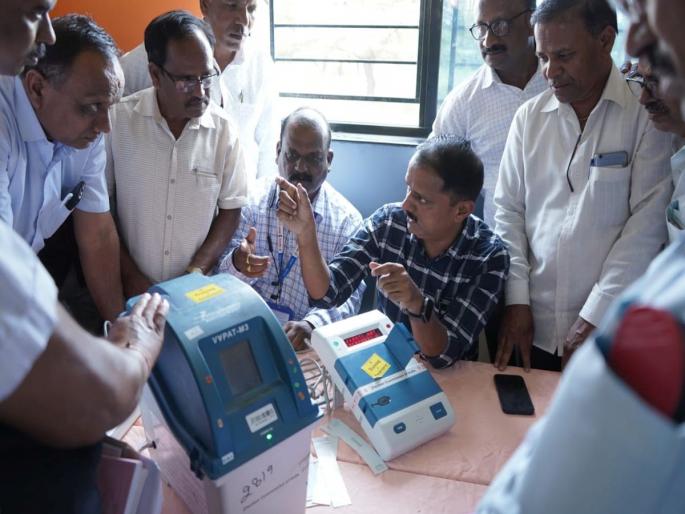 Leaders lagging behind in campaigning for Lok Sabha elections, district administration leading; 100 percent confidence of victory | लोकसभा निवडणुकीच्या प्रचारात नेते पिछाडीवर, जिल्हा प्रशासन आघाडीवर; १०० टक्के विजयाचा आत्मविश्वास