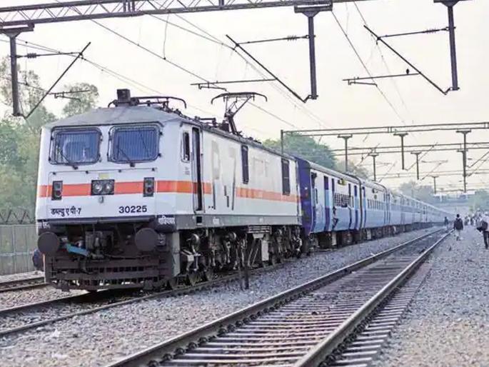 tte pushed to death from running train by passenger incident happened in patna superfast train in kerla | विना तिकीट प्रवास करत होता दिव्यांग प्रवासी, TTE नं विचारताच दिला धक्का; वेदनादायक मृत्यू! tte pushed to death from running train by passenger incident happened in patna superfast train in kerla | विना तिकीट प्रवास करत होता दिव्यांग प्रवासी, TTE नं विचारताच दिला धक्का; वेदनादायक मृत्यू!