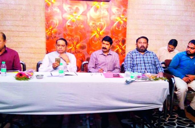 Start the proceedings of crop loan distribution - Fundkar | पीक कर्ज वितरणाची कार्यवाही त्वरित सुरू करा - फुंडकर