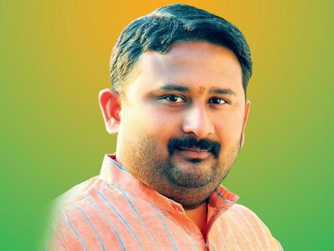 The government has ridiculed the farmers - Akash Pundkar | सरकारने शेतकऱ्यांची थट्टा चालविली आहे - आकाश फुंडकर The government has ridiculed the farmers - Akash Pundkar | सरकारने शेतकऱ्यांची थट्टा चालविली आहे - आकाश फुंडकर