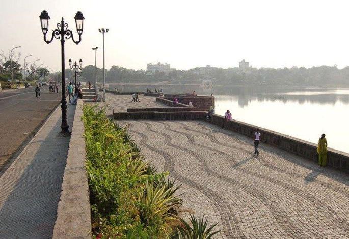 Buddhist theme park to be set up in Futala area | फुटाळा परिसरात साकारणार बुद्धिस्ट थीम पार्क Buddhist theme park to be set up in Futala area | फुटाळा परिसरात साकारणार बुद्धिस्ट थीम पार्क