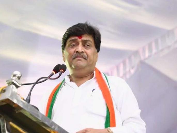 Those who could not dig the pits, what will end our politics? | ज्यांना खड्डे बुजविता आले नाहीत, ते आमचे राजकारण काय संपविणार? Those who could not dig the pits, what will end our politics? | ज्यांना खड्डे बुजविता आले नाहीत, ते आमचे राजकारण काय संपविणार?