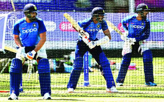 India's fourth highest individual score | भारतीय संघाचे लक्ष चौथ्या क्रमांकावरील फलंदाजावर