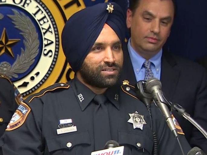 car driver fired bullet US sikh police because he stopped car | कार रोखल्याच्या रागातून अमेरिकेतील शीख पोलिसावर गोळ्या झाडल्या; हल्लेखोर ताब्यात car driver fired bullet US sikh police because he stopped car | कार रोखल्याच्या रागातून अमेरिकेतील शीख पोलिसावर गोळ्या झाडल्या; हल्लेखोर ताब्यात