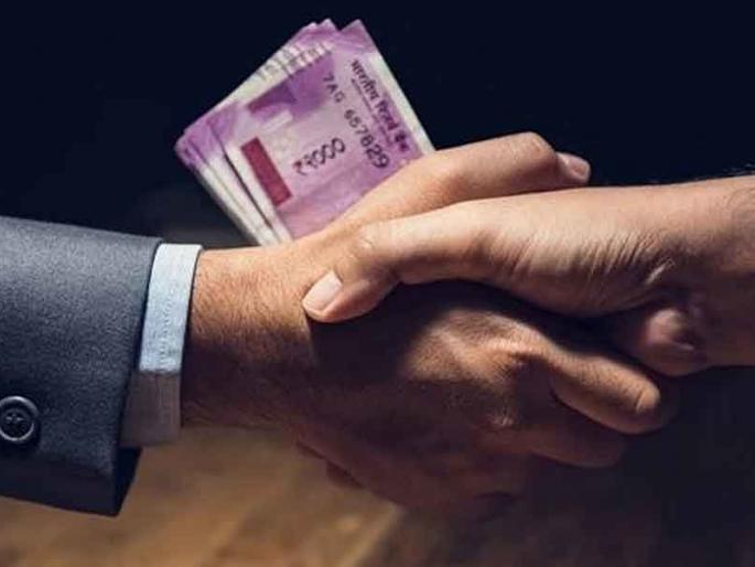 Order to withdraw complaint lodged with Bribery Department? | लाचलुचपत विभागाला दिलेले तक्रारपत्र मागे घेण्याचे आदेश?