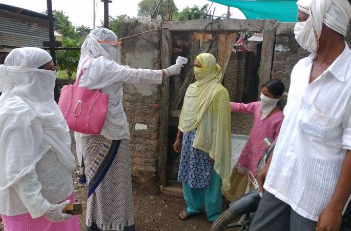 CoronaVirus: Seven more positive in Borgaon | CoronaVirus : बोरगावात आणखी पाच पॉझिटिव्ह; एकूण बाधित ९ CoronaVirus: Seven more positive in Borgaon | CoronaVirus : बोरगावात आणखी पाच पॉझिटिव्ह; एकूण बाधित ९