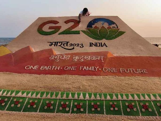 First the doctor will taste, then the guests will eat..! | आधी डॉक्टर चाखणार, मग पाहुणे जेवणार..! First the doctor will taste, then the guests will eat..! | आधी डॉक्टर चाखणार, मग पाहुणे जेवणार..!