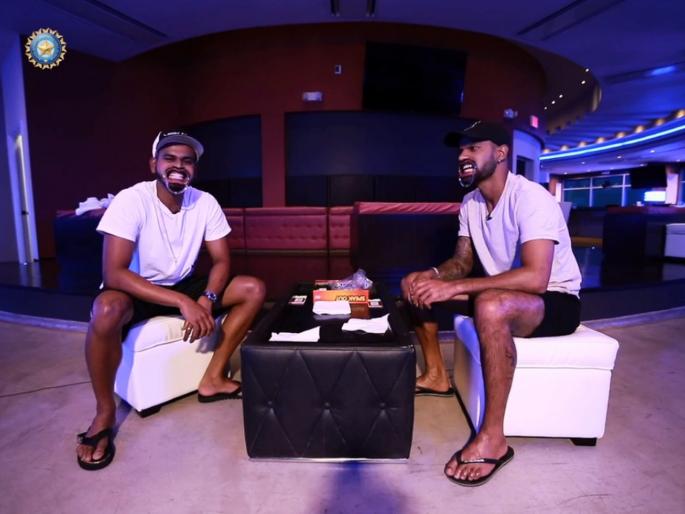 India vs West Indies 1st ODI : MUST WATCH - The "Speak Out" Challenge feat with Shikhar Dhawan and Shreyas Iyer | Video : India vs West Indies 1st ODI : बीसीसीआयचं चॅलेंज; शिखर धवन, श्रेयस अय्यरची 'बोबडी वळली'!