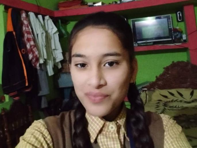 Student dies due to lightning in Kunghada | गडचिरोली : कुनघाडा येथे वीज कोसळून विद्यार्थिनीचा मृत्यू Student dies due to lightning in Kunghada | गडचिरोली : कुनघाडा येथे वीज कोसळून विद्यार्थिनीचा मृत्यू