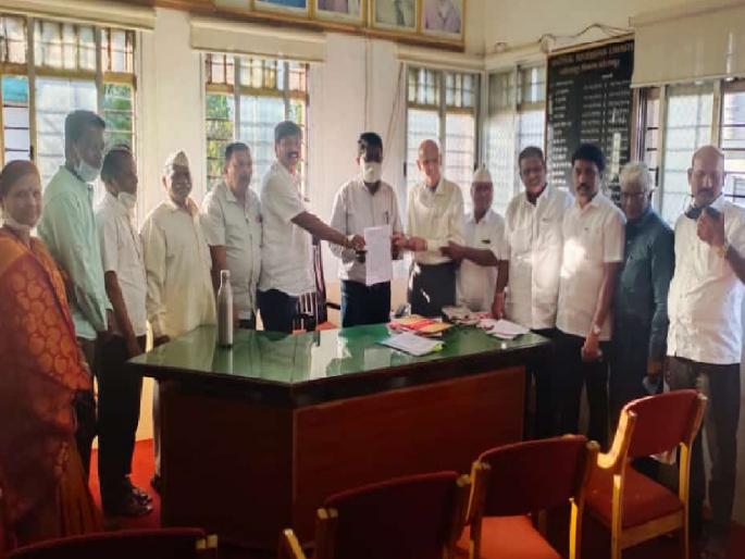 12 directors of Gadhinglaj Sugar Factory resign | गडहिंग्लज साखर कारखान्याच्या १२ संचालकांचे राजीनामे, कोल्हापूर जिल्हयात खळबळ