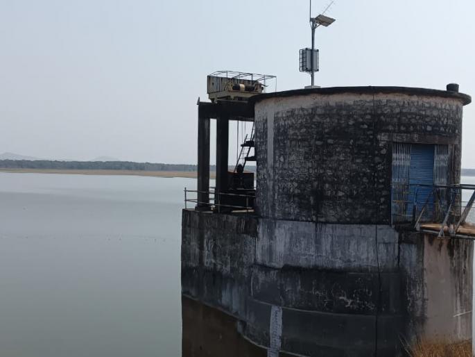Regadi dam bottomed, Chichdoh receded; Even the throat of mama ponds became dry! | रेगडी धरण तळाला, चिचडोह घटला; मामा तलावांचाही घसा कोरडा झाला ! Regadi dam bottomed, Chichdoh receded; Even the throat of mama ponds became dry! | रेगडी धरण तळाला, चिचडोह घटला; मामा तलावांचाही घसा कोरडा झाला !