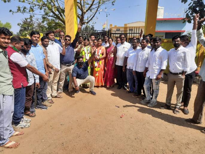 congress dipyanti pendam wins as Etapalli Nagar Panchayat Mayor | एटपल्ली नगरपंचायतीवर महिला राज; अध्यक्षपदी काँग्रेसच्या दिपयंती पेंदाम congress dipyanti pendam wins as Etapalli Nagar Panchayat Mayor | एटपल्ली नगरपंचायतीवर महिला राज; अध्यक्षपदी काँग्रेसच्या दिपयंती पेंदाम