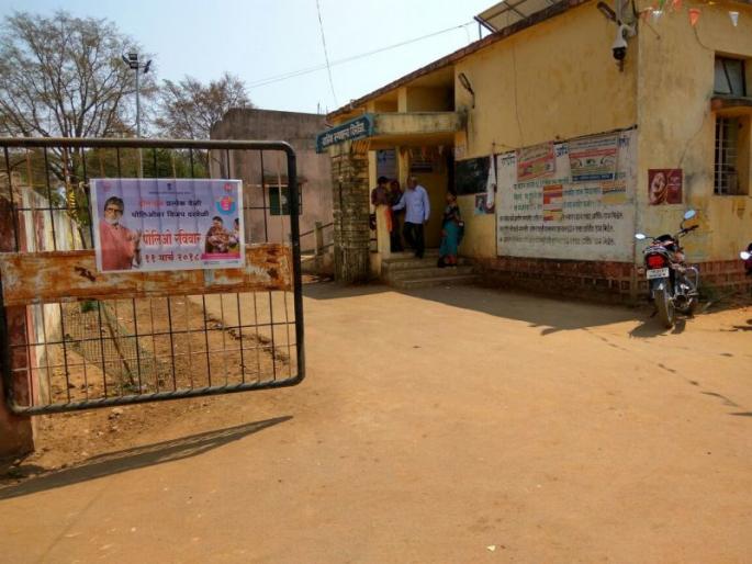Funds from the center of bitter left thinking | कडवी डावी विचारसरणीच्या ठिकाणी केंद्राकडून निधी