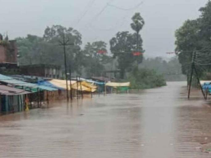 criteria for natural calamity relief seven years ago | नैसर्गिक आपत्तीच्या मदतीसाठी सात वर्षांपूर्वीचे निकष; घर बुडाले, २ हजार घ्या criteria for natural calamity relief seven years ago | नैसर्गिक आपत्तीच्या मदतीसाठी सात वर्षांपूर्वीचे निकष; घर बुडाले, २ हजार घ्या