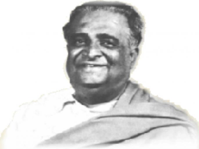 Gadima cenotaph?; The Pune Municipal Corporation has only promises | गदिमा स्मारकाला मुहूर्त कधी?; पुणे महापालिकेची केवळ आश्वासनेच Gadima cenotaph?; The Pune Municipal Corporation has only promises | गदिमा स्मारकाला मुहूर्त कधी?; पुणे महापालिकेची केवळ आश्वासनेच