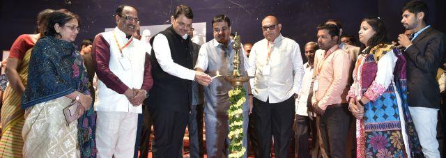 New International Airport in Nagpur soon: Nitin Gadkari | नागपुरात लवकरच नवीन आंतरराष्ट्रीय विमानतळ : नितीन गडकरी New International Airport in Nagpur soon: Nitin Gadkari | नागपुरात लवकरच नवीन आंतरराष्ट्रीय विमानतळ : नितीन गडकरी