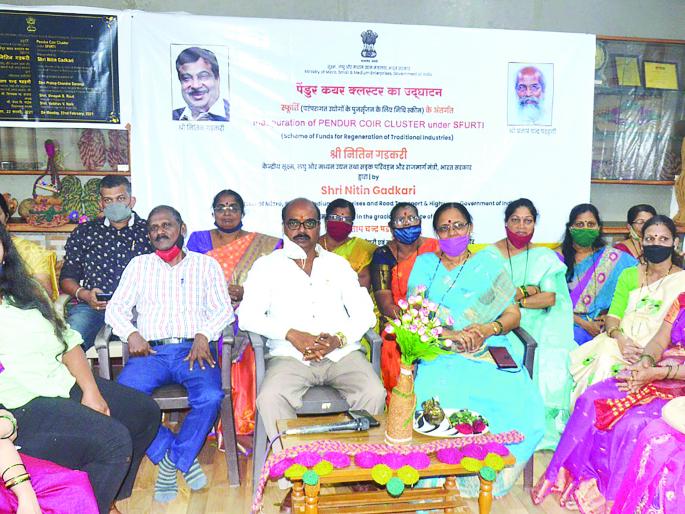 The goal is to create jobs to become a self-reliant India | आत्मनिर्भर भारत बनण्यासाठी नोकऱ्या निर्माण करण्याचे ध्येय The goal is to create jobs to become a self-reliant India | आत्मनिर्भर भारत बनण्यासाठी नोकऱ्या निर्माण करण्याचे ध्येय