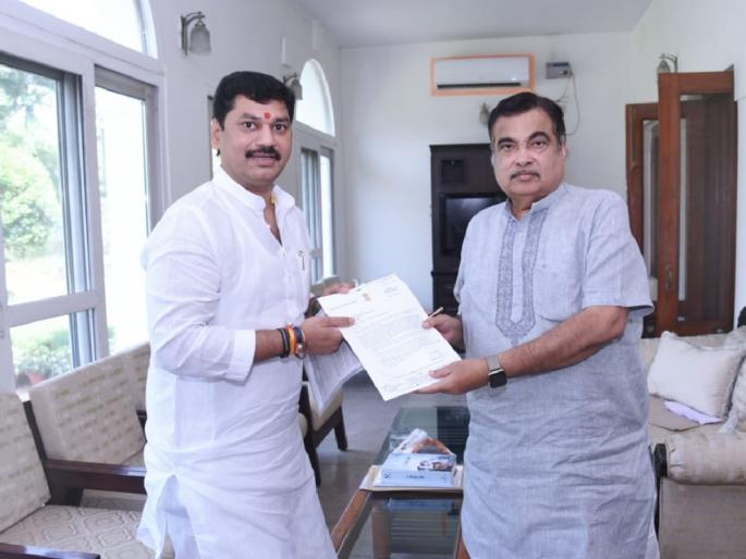 Dhananjay Munde meets Nitin Gadkari in Delhi, Gadkari is positive about all demands | धनंजय मुंडे यांनी दिल्लीत घेतली नितीन गडकरी यांची भेट, सर्वच मागण्यांबाबत गडकरी सकारात्मक Dhananjay Munde meets Nitin Gadkari in Delhi, Gadkari is positive about all demands | धनंजय मुंडे यांनी दिल्लीत घेतली नितीन गडकरी यांची भेट, सर्वच मागण्यांबाबत गडकरी सकारात्मक