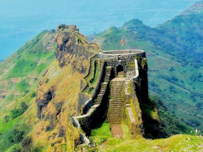 "Give us the forts belonging to the Archaeological Survey of India for maintenance," the state government's demand to the center | "पुरातत्त्व विभागाकडील किल्ले देखभालीसाठी आमच्या ताब्यात द्या’’, राज्य सरकारची केंद्राकडे मागणी "Give us the forts belonging to the Archaeological Survey of India for maintenance," the state government's demand to the center | "पुरातत्त्व विभागाकडील किल्ले देखभालीसाठी आमच्या ताब्यात द्या’’, राज्य सरकारची केंद्राकडे मागणी