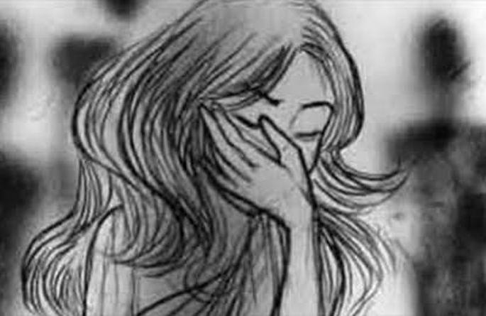 Gang rape on married women | गुंगीचे औषध देऊन विवाहितेवर सामूहिक अत्याचार Gang rape on married women | गुंगीचे औषध देऊन विवाहितेवर सामूहिक अत्याचार