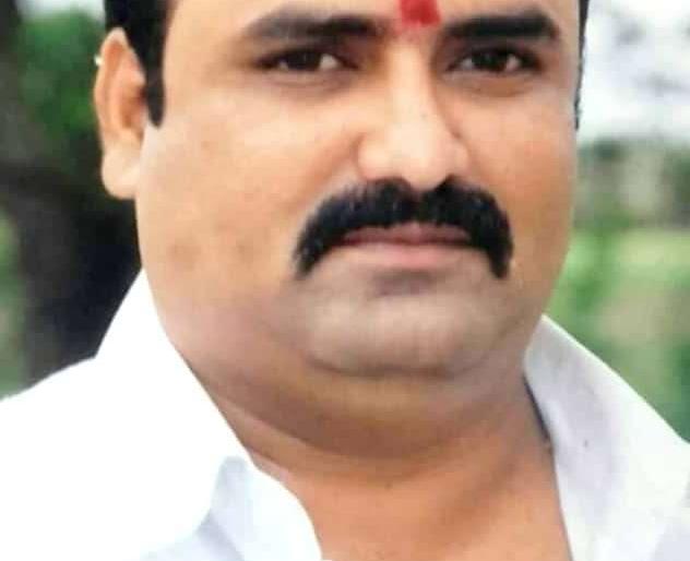 Suicides in Solapur in Maharashtra | नापिकीला कंटाळून सोलापुरातील शेतकºयाची आत्महत्या