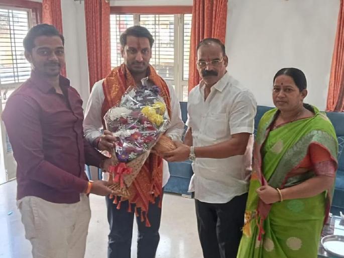 Parth Pawar's visit to gangster Gajanan Marne's house, criticized by Sharad Pawar group | गुंड गजा मारणेच्या घरी पार्थ पवारांची भेट; शरद पवार गटाचा अजित पवारांवर निशाणा Parth Pawar's visit to gangster Gajanan Marne's house, criticized by Sharad Pawar group | गुंड गजा मारणेच्या घरी पार्थ पवारांची भेट; शरद पवार गटाचा अजित पवारांवर निशाणा