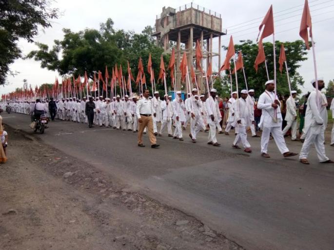 Sant Gajanan Maharaj Palkhi Darshan | संत गजानन महाराज पालखी दर्शनासाठी उसळला जनसागर Sant Gajanan Maharaj Palkhi Darshan | संत गजानन महाराज पालखी दर्शनासाठी उसळला जनसागर