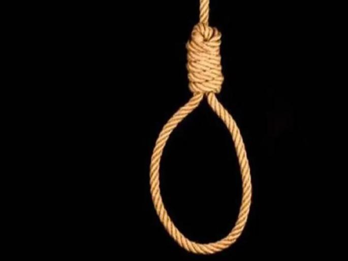 Suicide by intoxication at Aundh Satara | दारूच्या नशेत गळफास घेऊन आत्महत्या, साताऱ्यातील घटना Suicide by intoxication at Aundh Satara | दारूच्या नशेत गळफास घेऊन आत्महत्या, साताऱ्यातील घटना