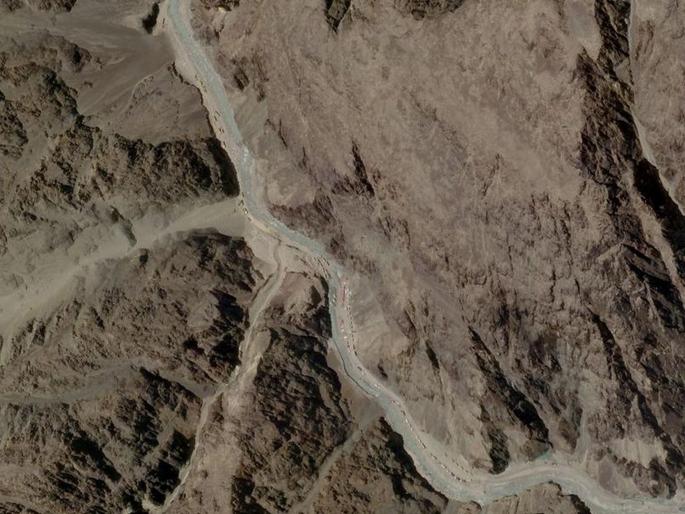 India China FaceOff: China grabs 8 km strip? | India China FaceOff: चीनच्या सैनिकांनी ८ किमी पट्टी बळकावली? India China FaceOff: China grabs 8 km strip? | India China FaceOff: चीनच्या सैनिकांनी ८ किमी पट्टी बळकावली?