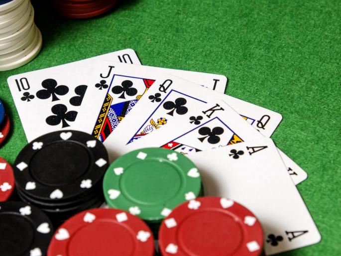 Raid on gambling club in Ambajogai; 27 gamblers arrested, Rs 18.5 lakh seized | अंबाजोगाईत पत्त्याच्या क्लबवर छापा; २७ जुगारी ताब्यात, साडे अठरा लाखांचा मुद्देमाल जप्त Raid on gambling club in Ambajogai; 27 gamblers arrested, Rs 18.5 lakh seized | अंबाजोगाईत पत्त्याच्या क्लबवर छापा; २७ जुगारी ताब्यात, साडे अठरा लाखांचा मुद्देमाल जप्त