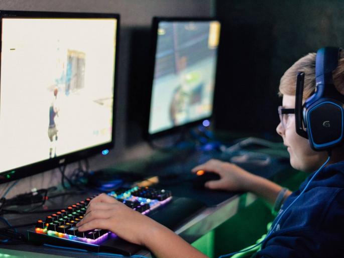Beware! Your children are being 'digitally hunted' through gaming platforms; Terrorist organizations have a new plan | सावधान! गेमिंग प्लॅटफॉर्मवरून सुरू आहे तुमच्या मुलांची ‘डिजिटल शिकार’; दहशतवादी संघटनांचा आता नवा डाव Beware! Your children are being 'digitally hunted' through gaming platforms; Terrorist organizations have a new plan | सावधान! गेमिंग प्लॅटफॉर्मवरून सुरू आहे तुमच्या मुलांची ‘डिजिटल शिकार’; दहशतवादी संघटनांचा आता नवा डाव