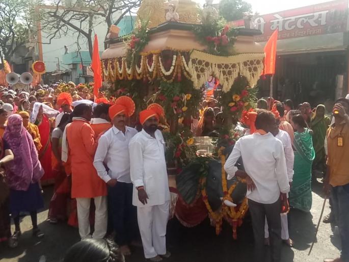 The Chanting of 'Gan, Gan, Ganat Bote', in Washim, Malegaon | वाशिम, मालेगावात ‘गण, गण,गणात बोते’चा गजर  