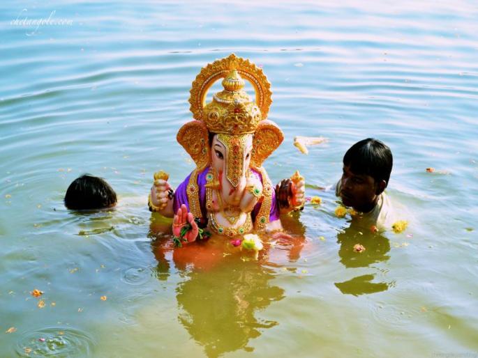 HIV People who live in symbiotic lanes enjoy the Ganesh festival | एच.आय.व्ही. सहजीवन जगणार्या लोकांनी लुटला गणेश उत्सवाचा आनंद
