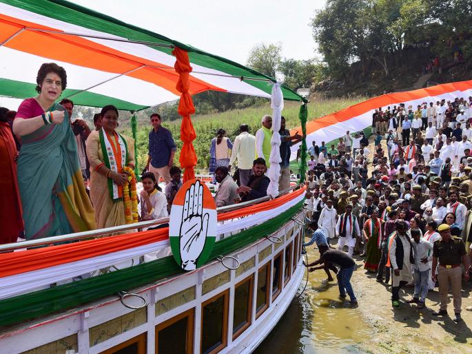 Watchmen are rich and poor, not poor - Priyanka Gandhi's criticism of Modi | चौकीदार श्रीमंतांचे असतात गरिबांचे नाही - प्रियंका गांधींची मोदींवर टीका